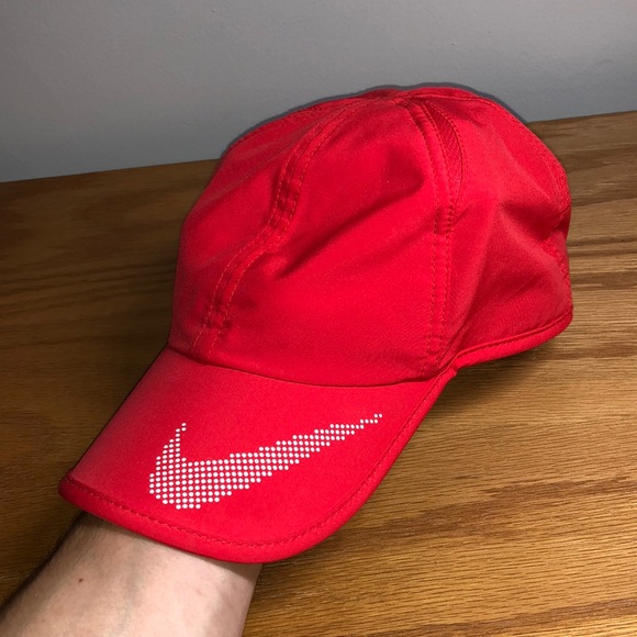 Nike Featherlight Dri-Fit Hat